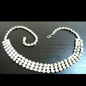 VINTAGE MCM HIGH END RHINESTONE 15" NECKLACE
